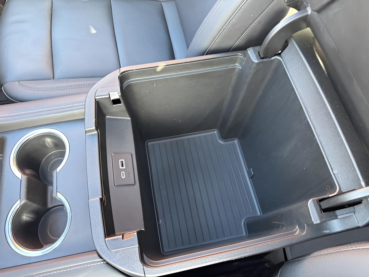 2022 Chevrolet Suburban LT, Luxury pkg, Panoramic Sunroof, 2nd Row Buckets,