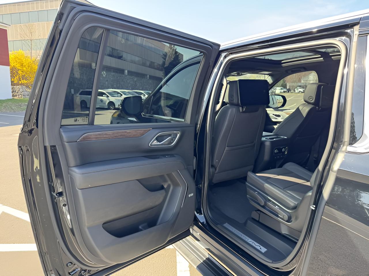 2024 Chevrolet Suburban High Country, Super Cruise, Max Towing Pkg,