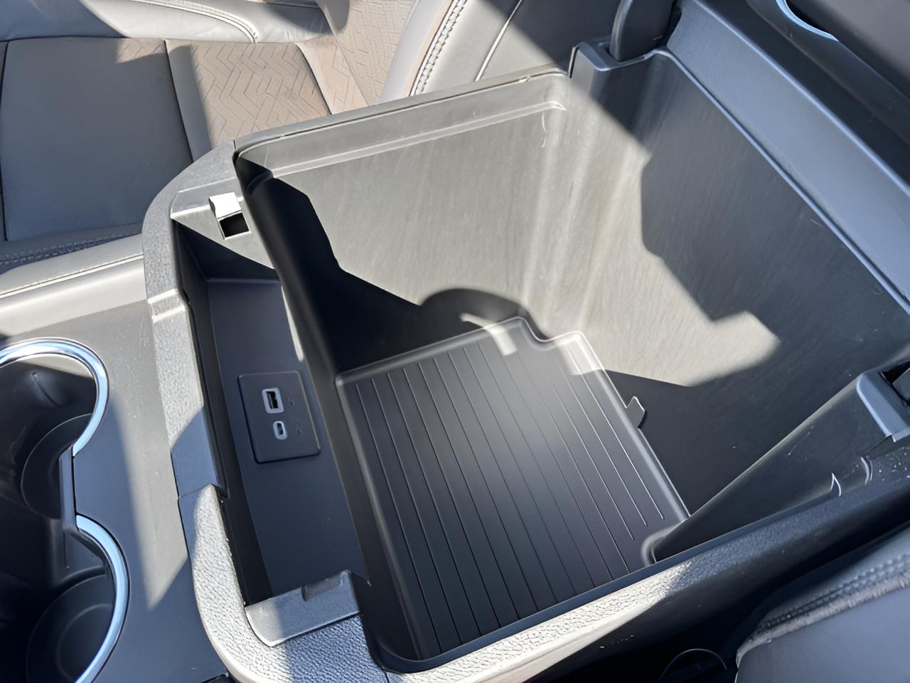 2024 Chevrolet Suburban High Country, Super Cruise, Max Towing Pkg,