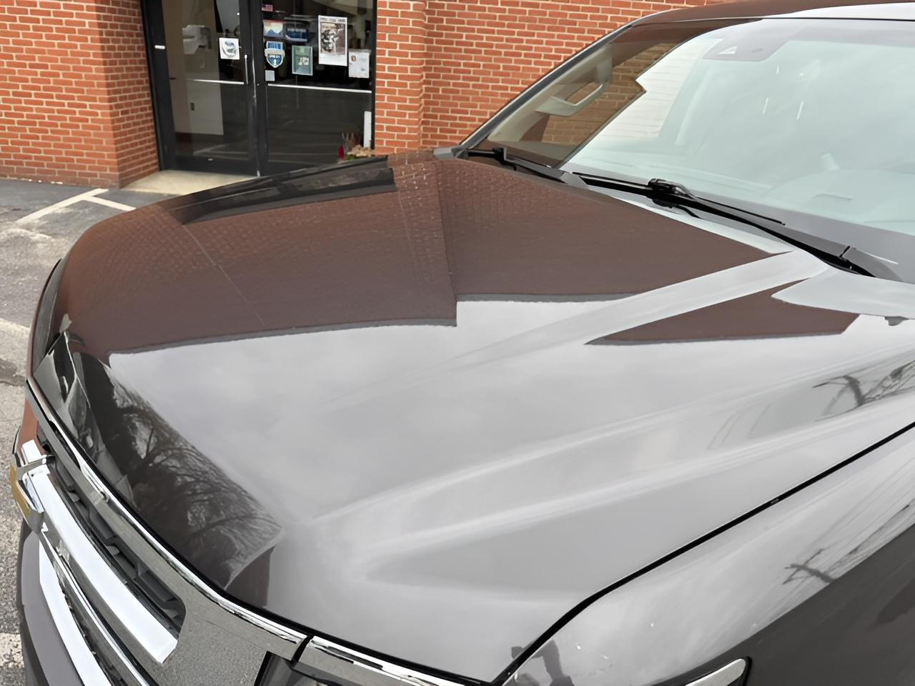 2017 Chevrolet Suburban LT, 2nd Row Buckets, Brand NEW GM Transmission with warranty