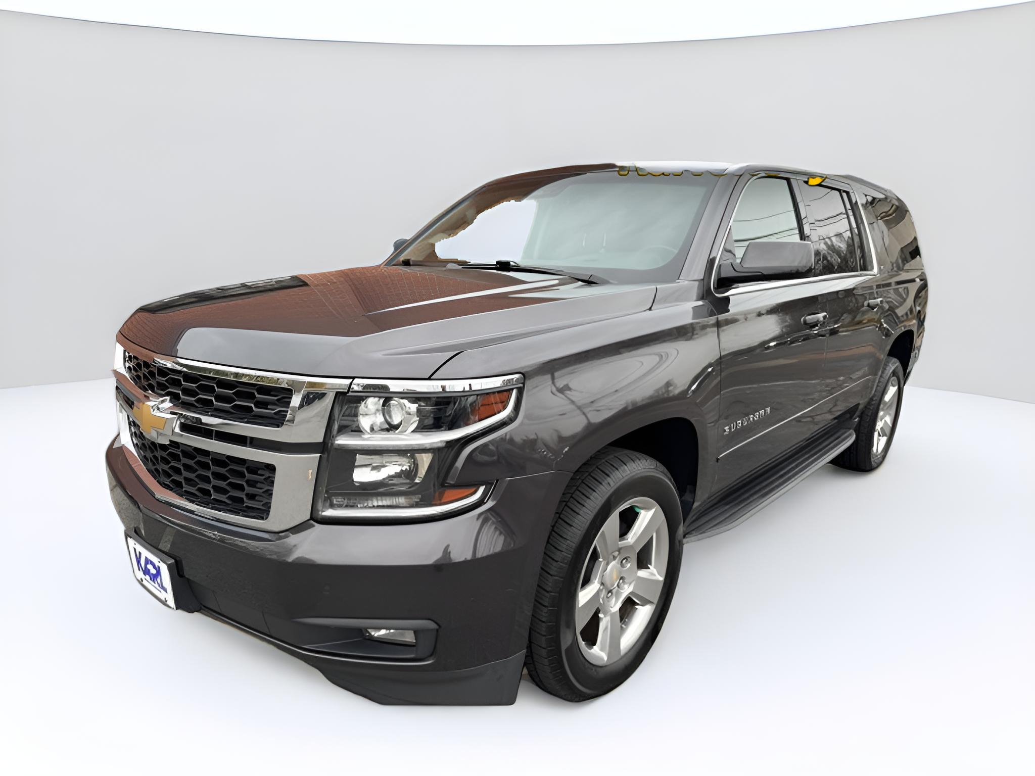 2017 Chevrolet Suburban LT, 2nd Row Buckets, Brand NEW GM Transmission with warranty