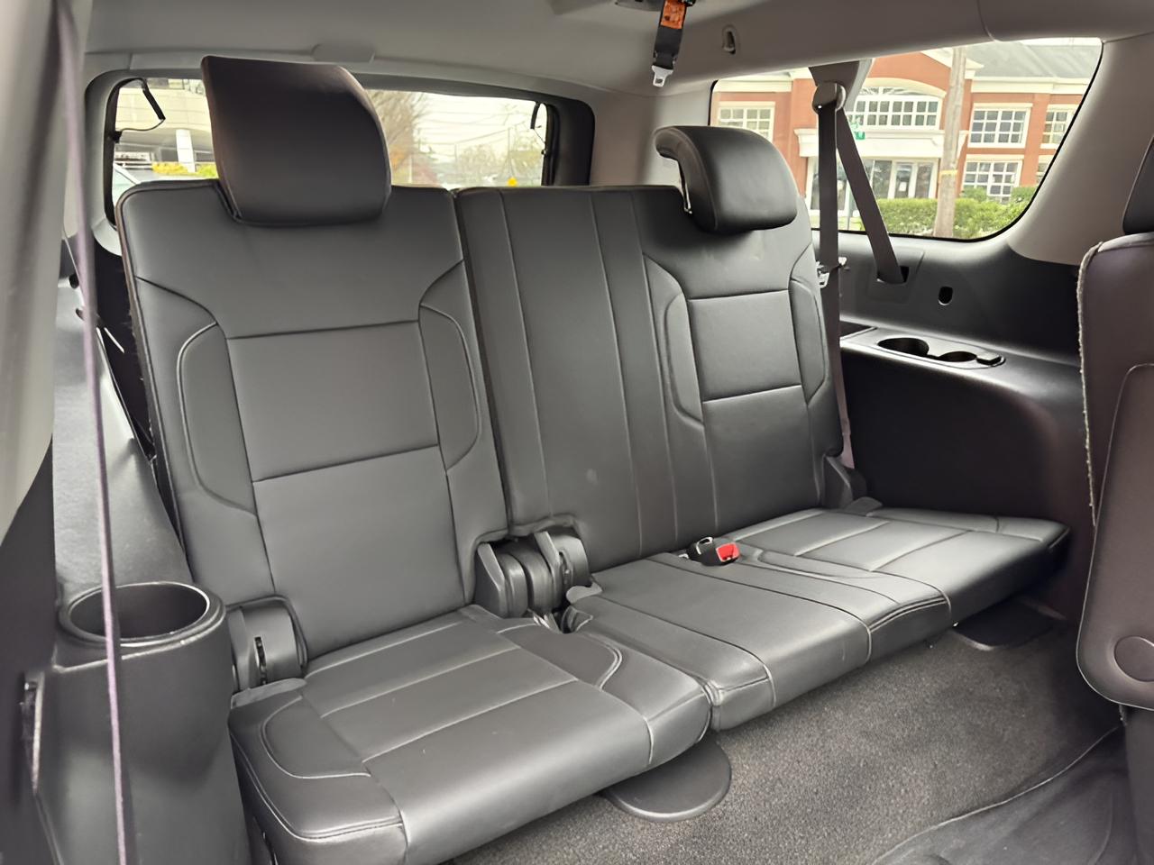 2017 Chevrolet Suburban LT, 2nd Row Buckets, Brand NEW GM Transmission with warranty