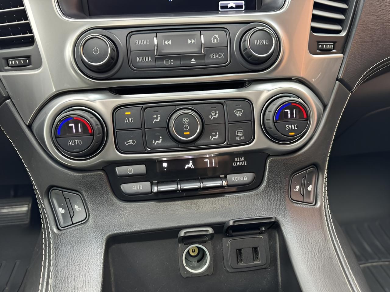 2017 Chevrolet Suburban LT, 2nd Row Buckets, Brand NEW GM Transmission with warranty