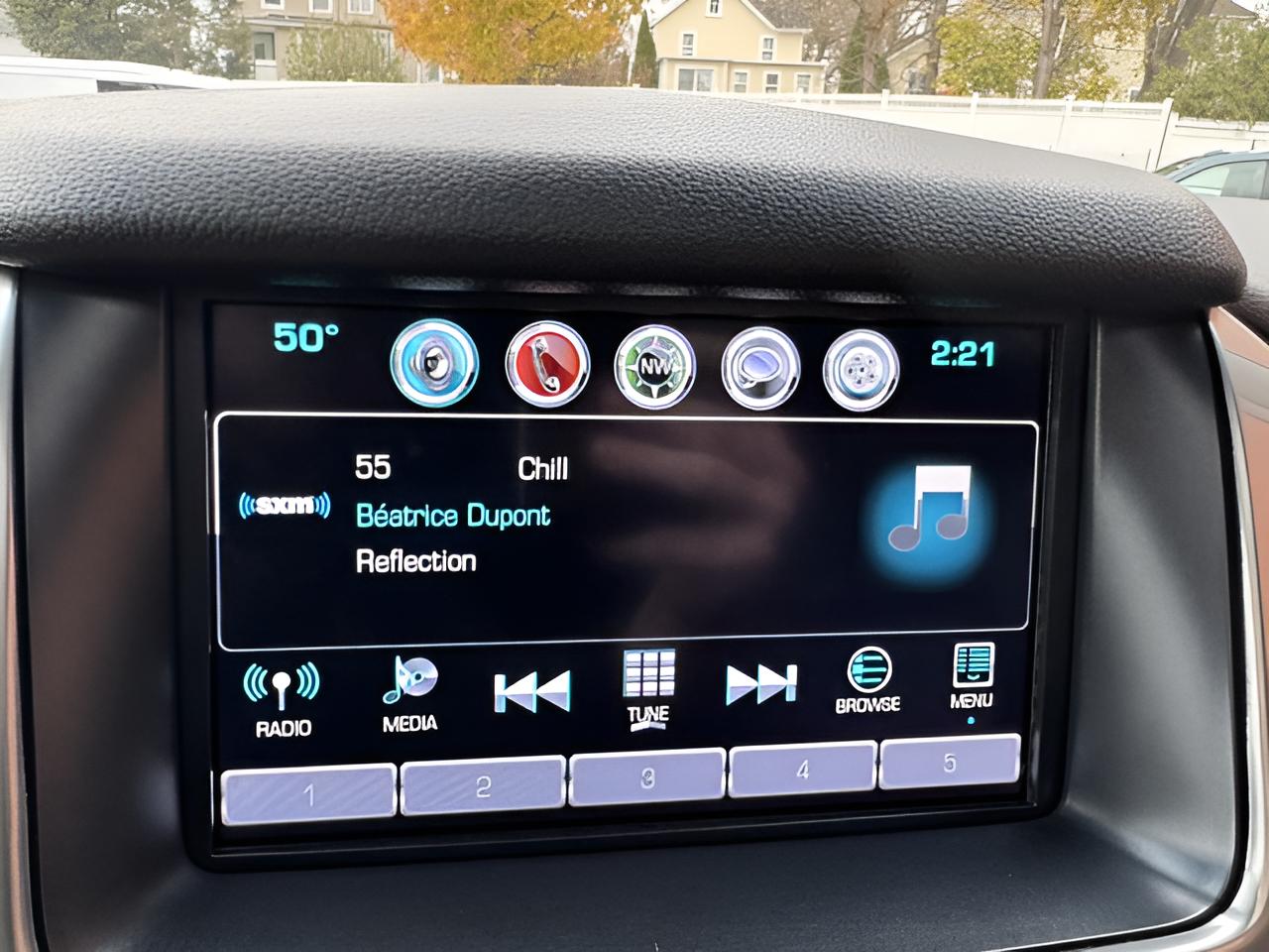 2017 Chevrolet Suburban LT, 2nd Row Buckets, Brand NEW GM Transmission with warranty