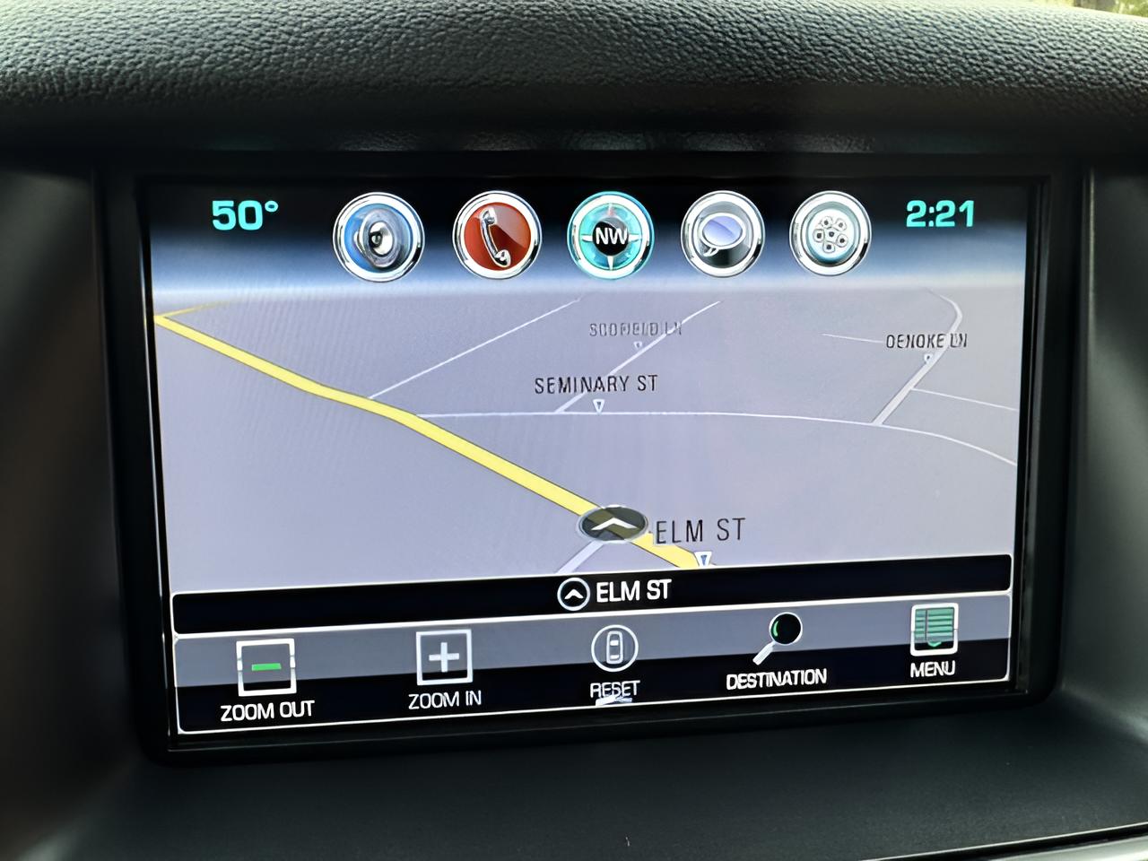 2017 Chevrolet Suburban LT, 2nd Row Buckets, Brand NEW GM Transmission with warranty