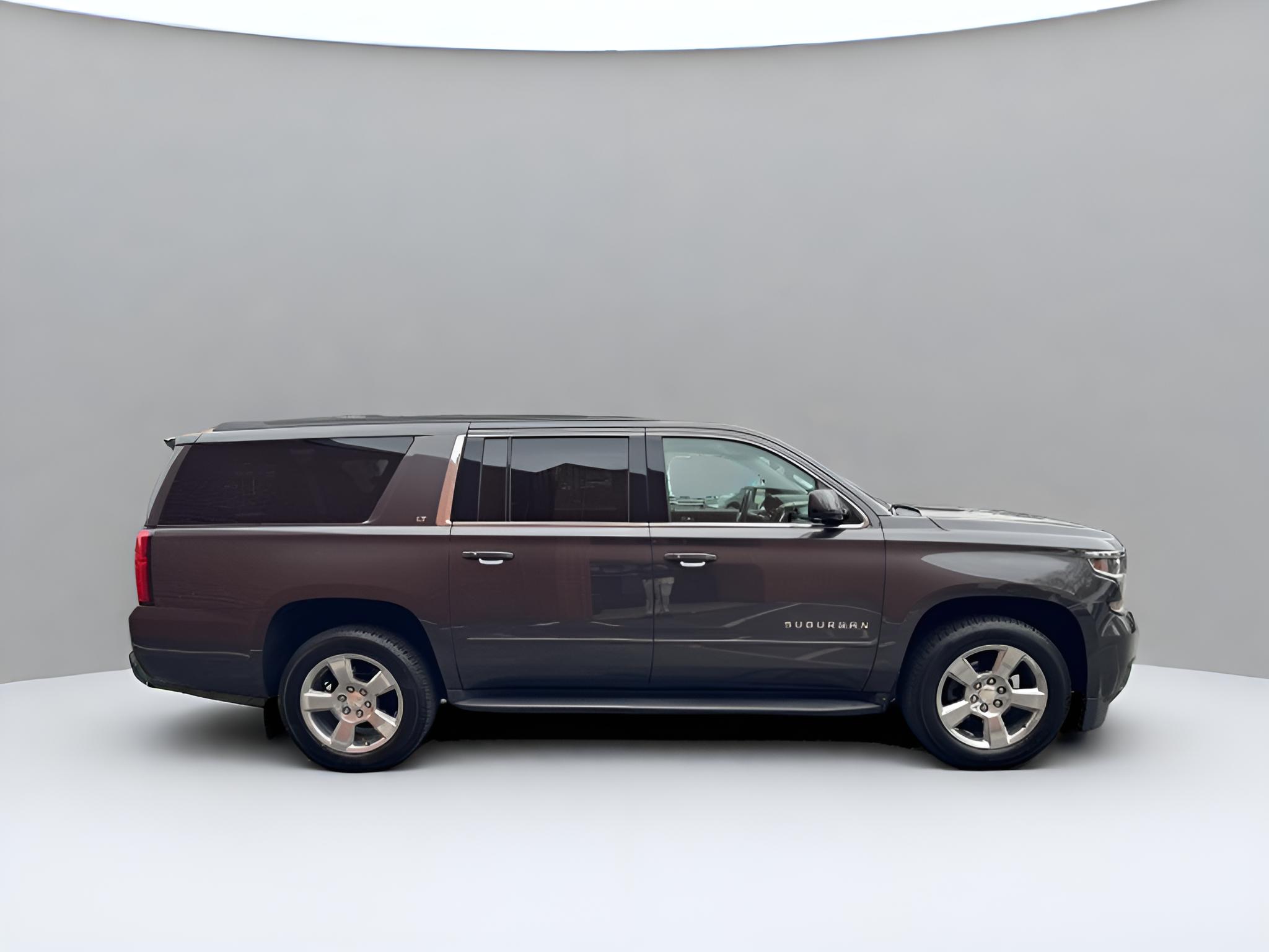 2017 Chevrolet Suburban LT, 2nd Row Buckets, Brand NEW GM Transmission with warranty