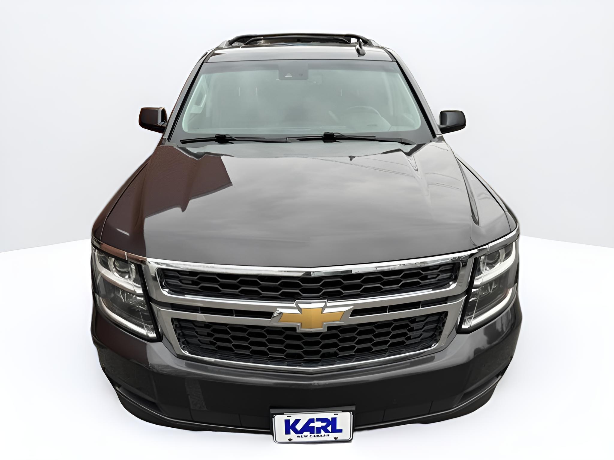 2017 Chevrolet Suburban LT, 2nd Row Buckets, Brand NEW GM Transmission with warranty