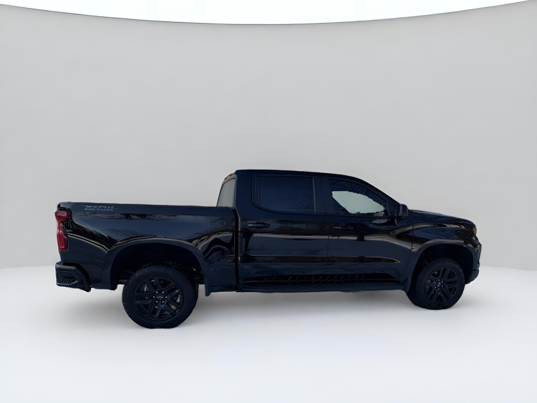 2025 Chevrolet Silverado 1500 LT Trail Boss, 1-owner, no accidents, all options