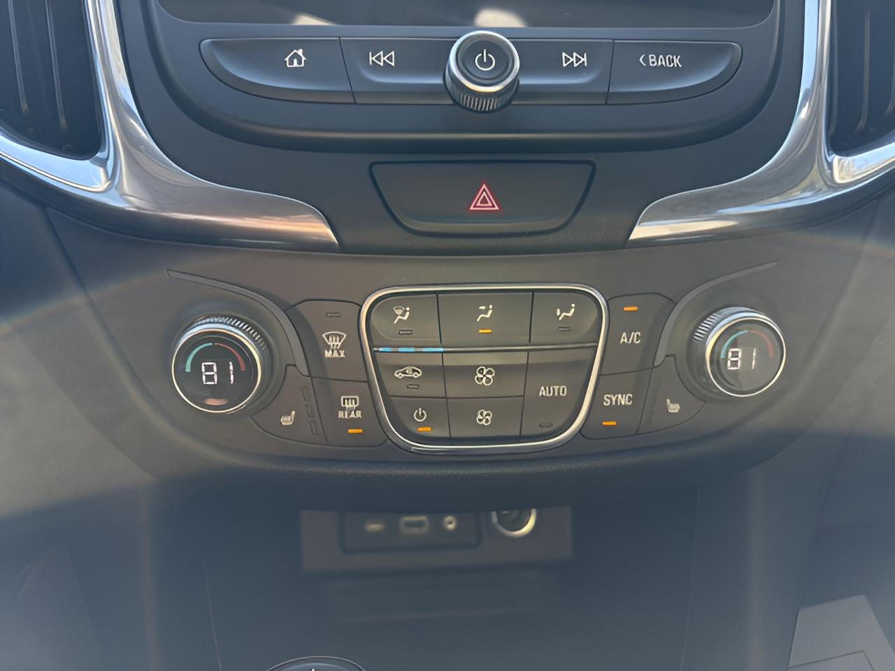 2019 Chevrolet Equinox LT, AWD, Sunroof, Conv.PkG, 1-owner, low miles