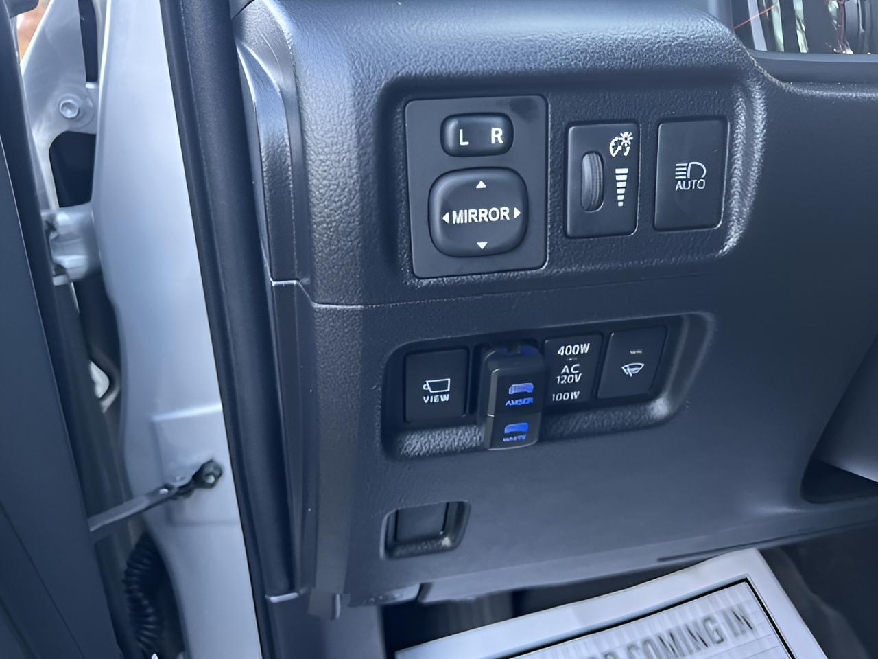 2022 Toyota 4Runner SR5 Premium, Roof rack and LED light bar, TRD Pro Wheels ,