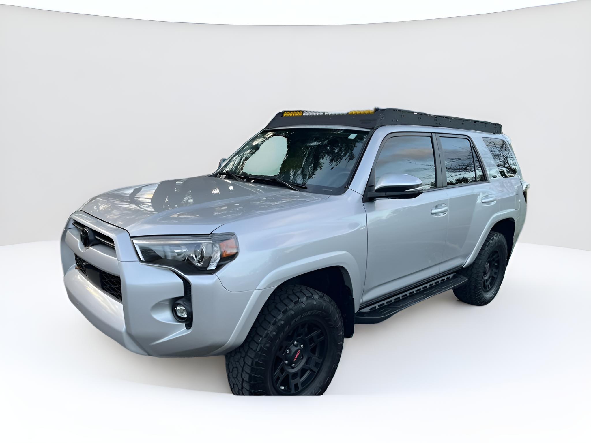 2022 Toyota 4Runner SR5 Premium, Roof rack and LED light bar, TRD Pro Wheels ,