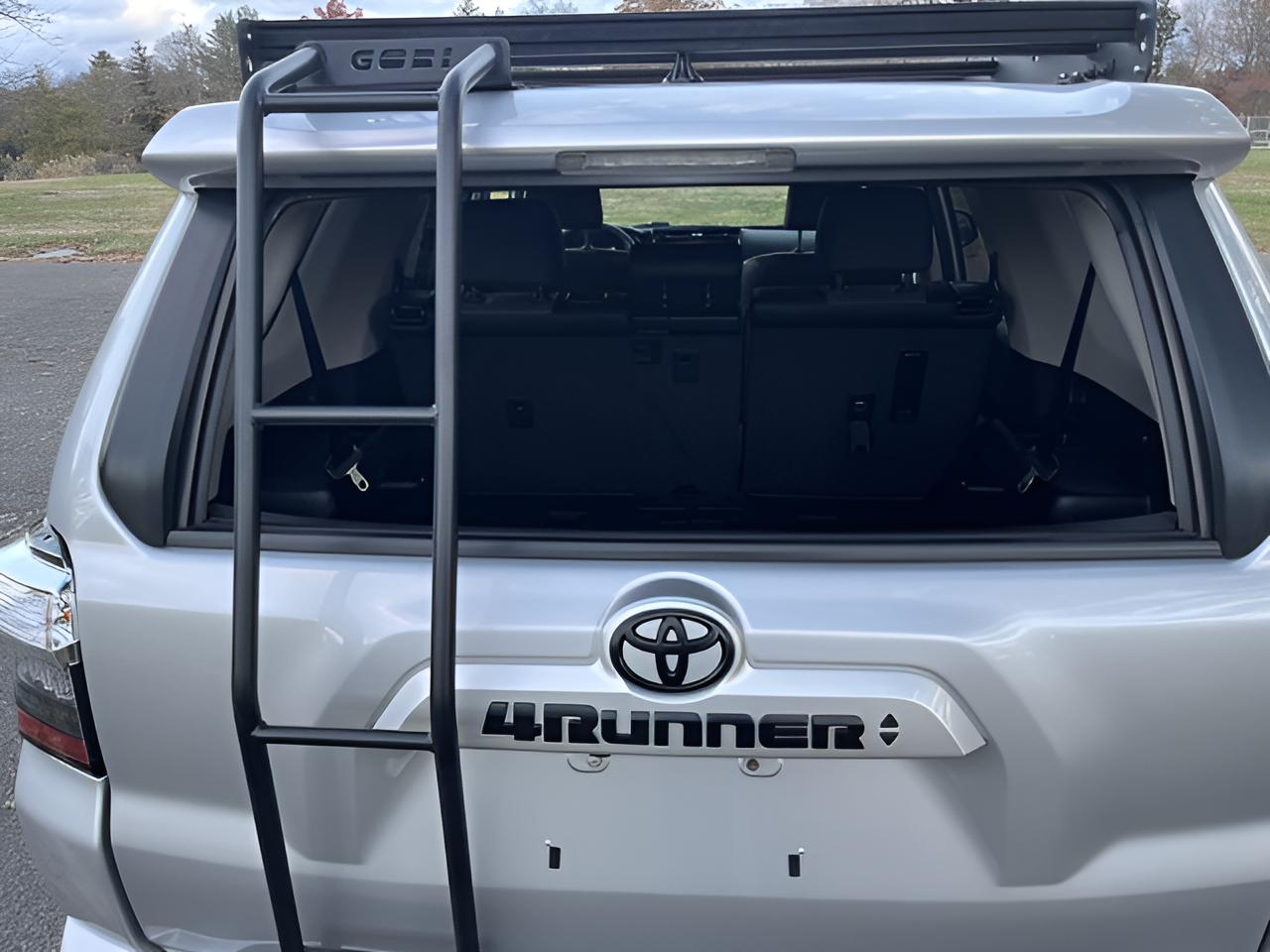 2022 Toyota 4Runner SR5 Premium, Roof rack and LED light bar, TRD Pro Wheels ,