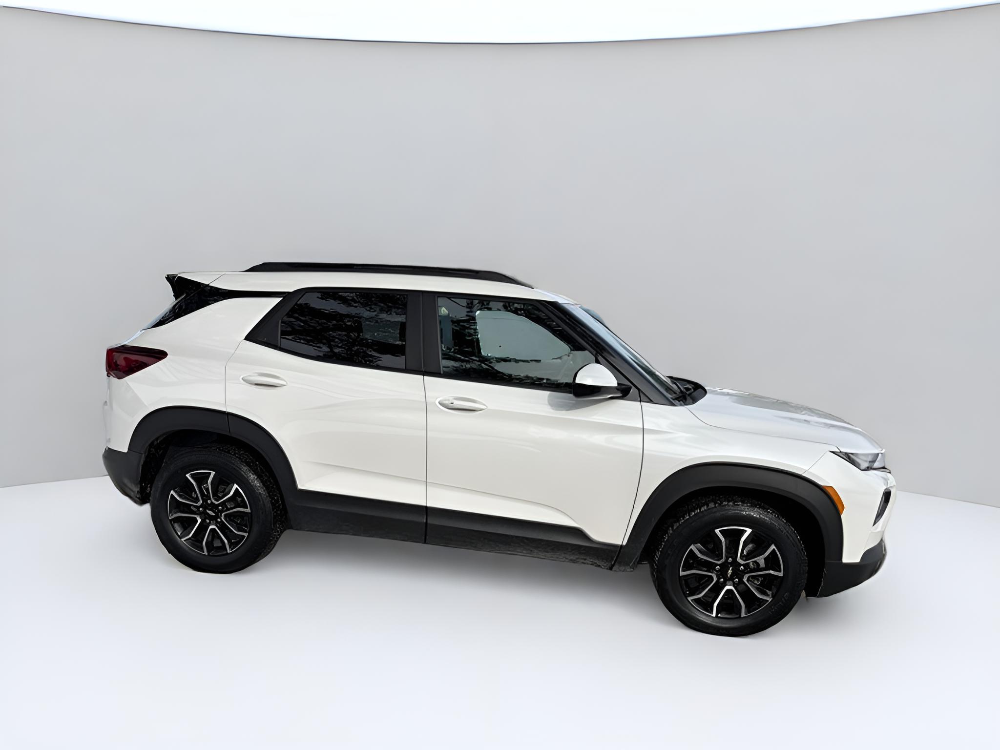 2023 Chevrolet Trailblazer ACTIV, CPO warranty, 1 -owner, Tech, Sunroof,