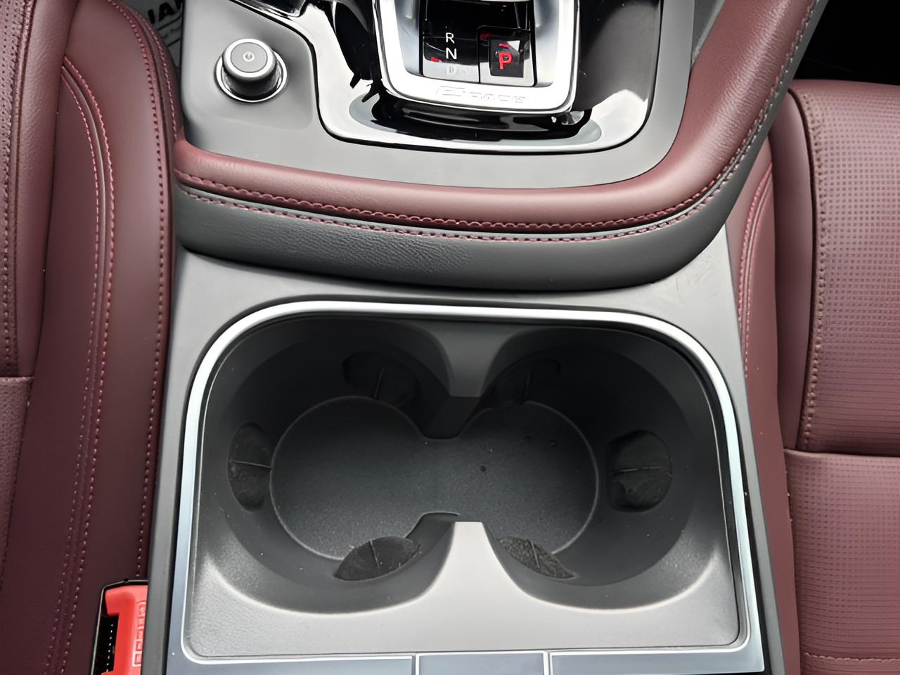 2024 Jaguar E-PACE R-Dynamic SE, No accidents, AWD,