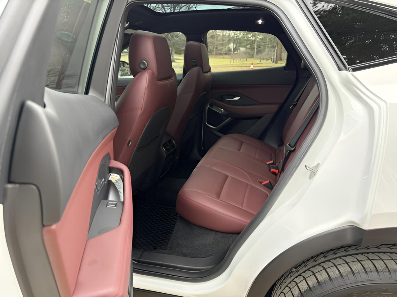 2024 Jaguar E-PACE R-Dynamic SE, No accidents, AWD,