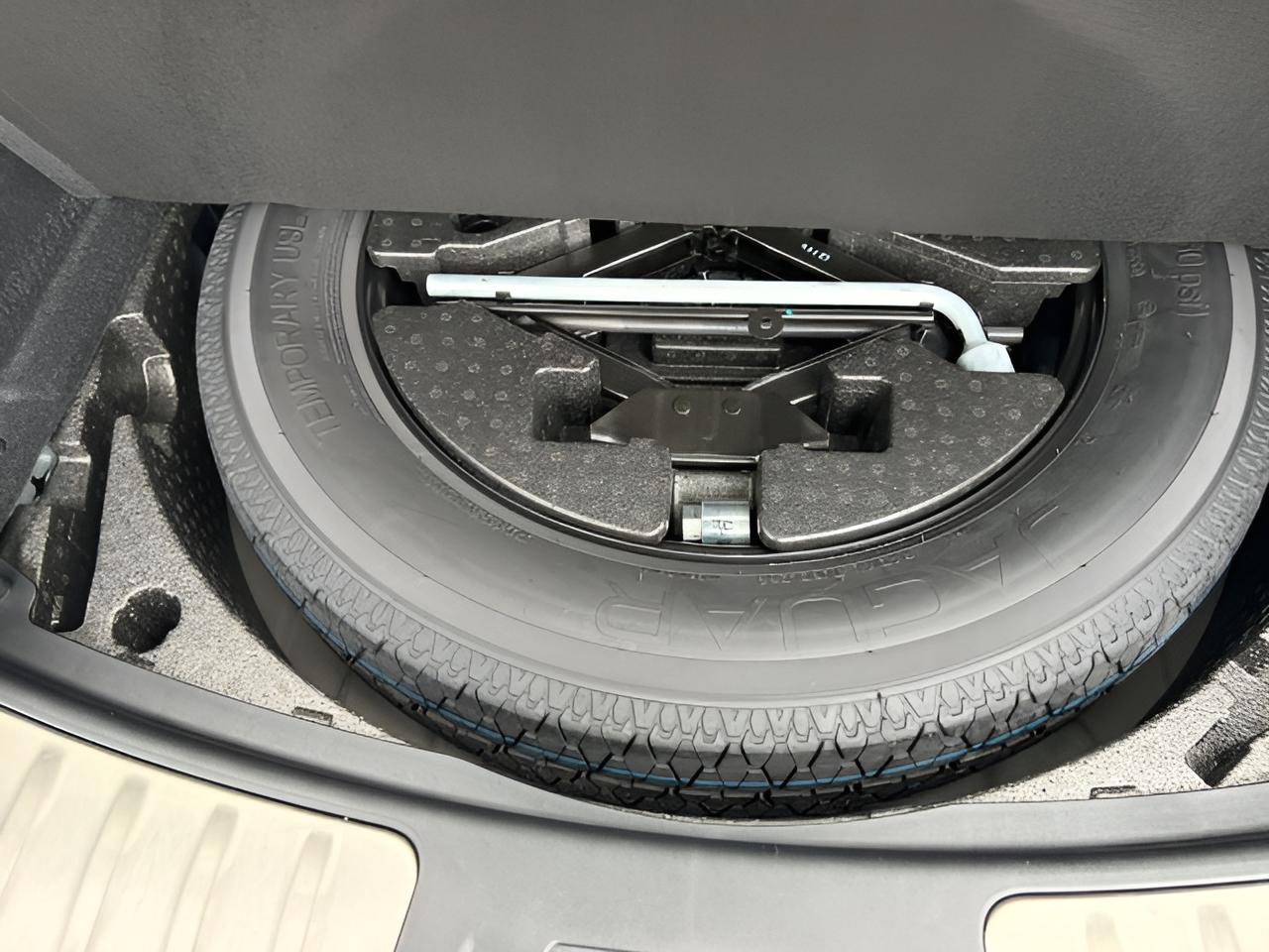 2024 Jaguar E-PACE R-Dynamic SE, No accidents, AWD,