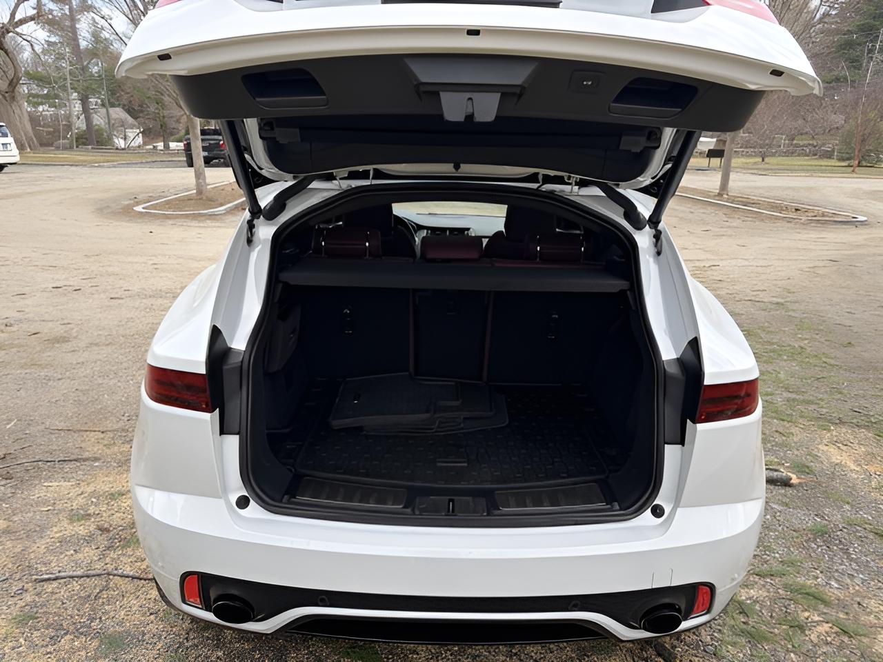 2024 Jaguar E-PACE R-Dynamic SE, No accidents, AWD,