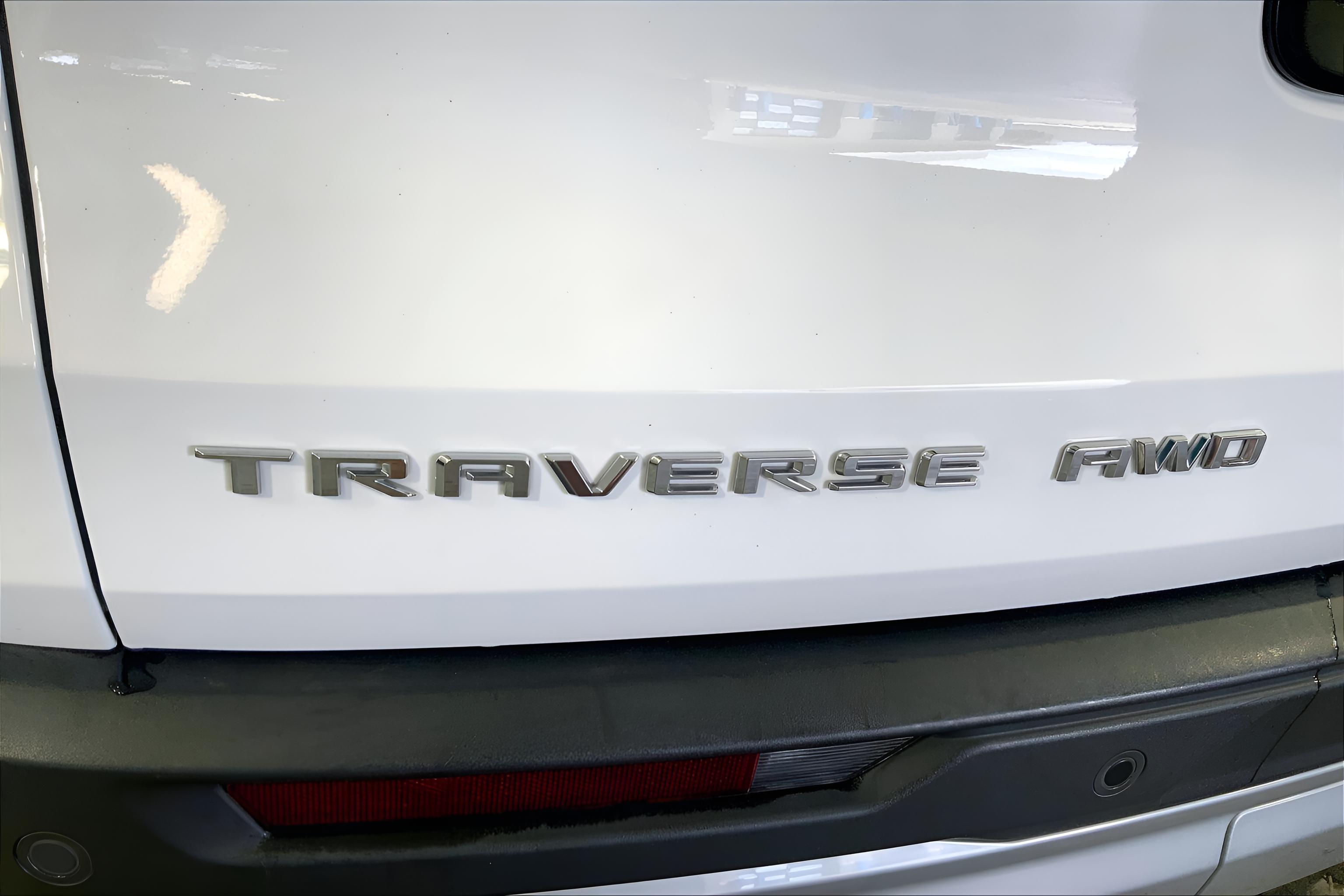2024 Chevrolet Traverse AWD LT