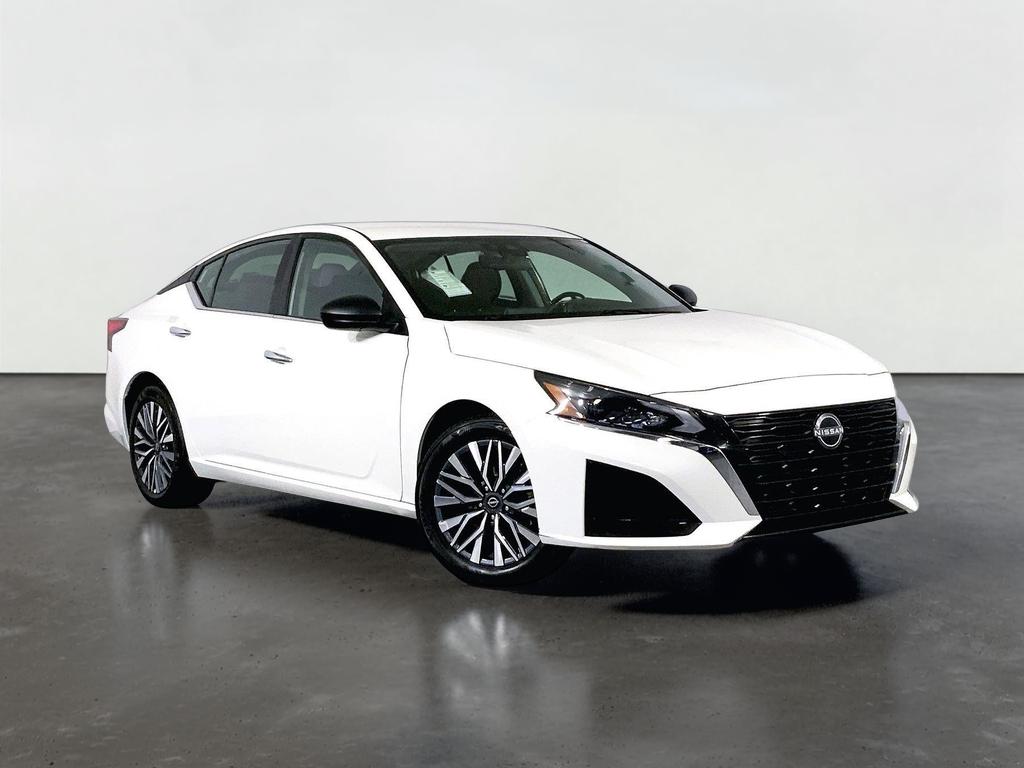 2025 Nissan Altima