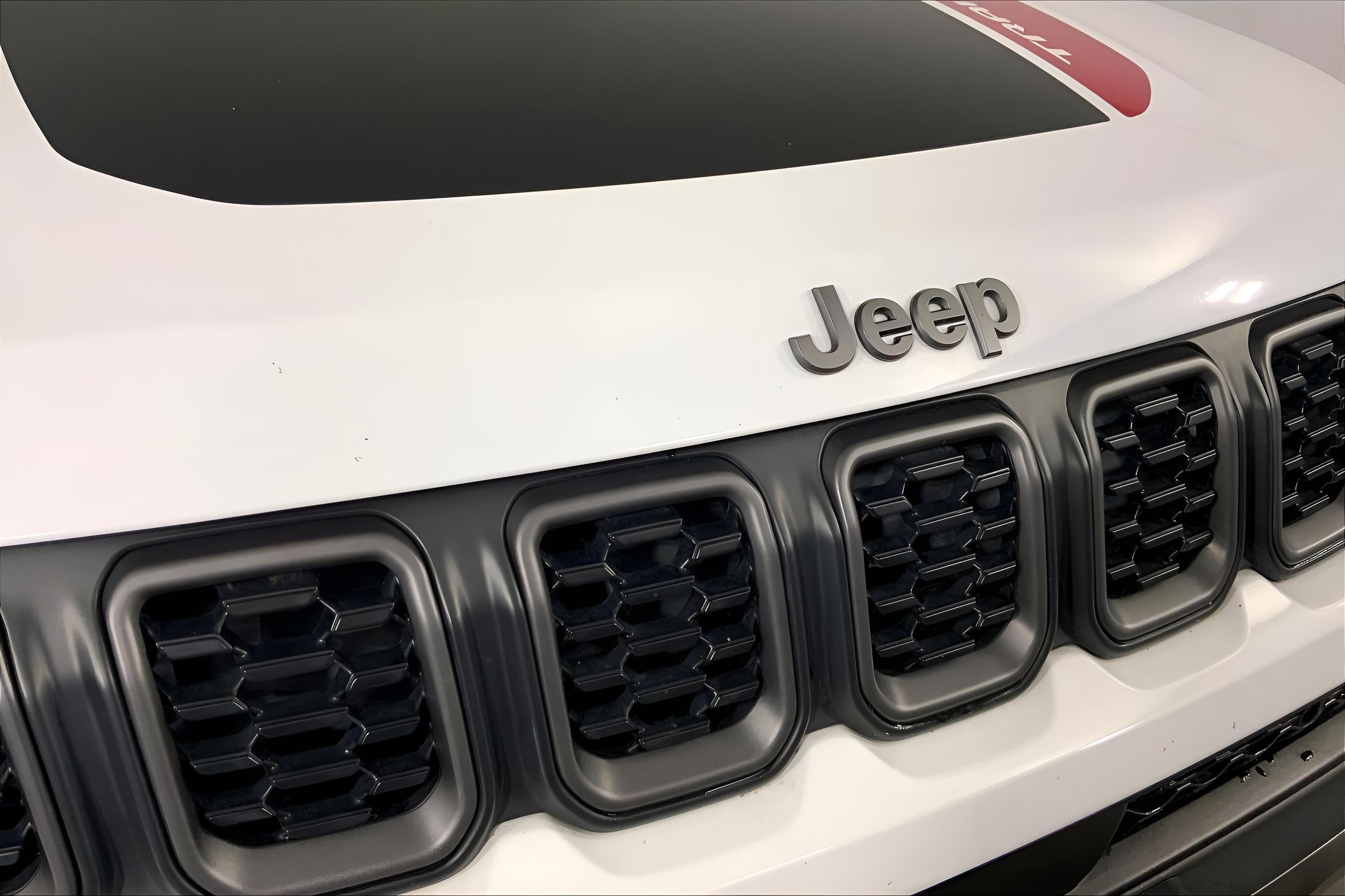 2025 Jeep Compass Trailhawk