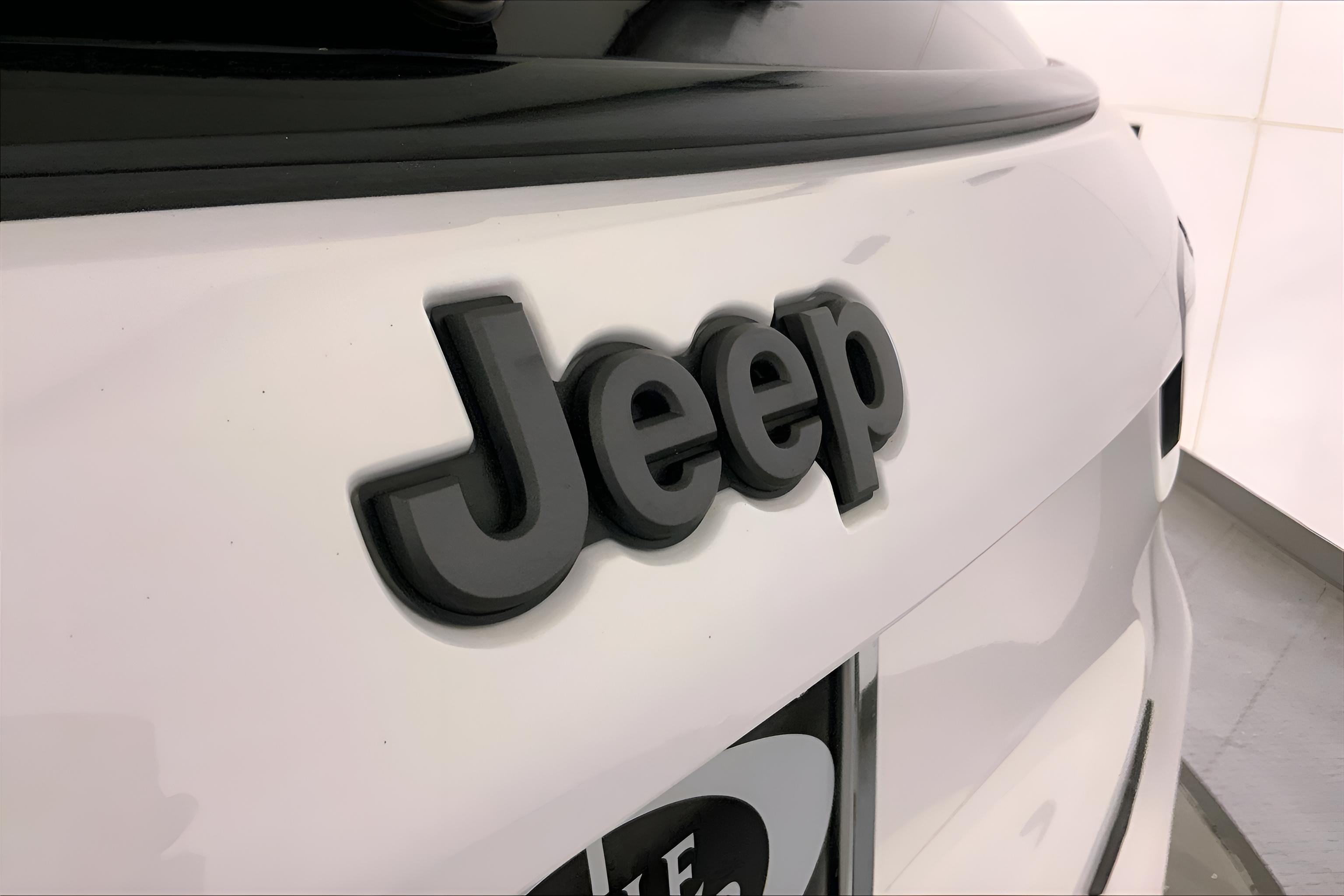 2025 Jeep Compass Trailhawk