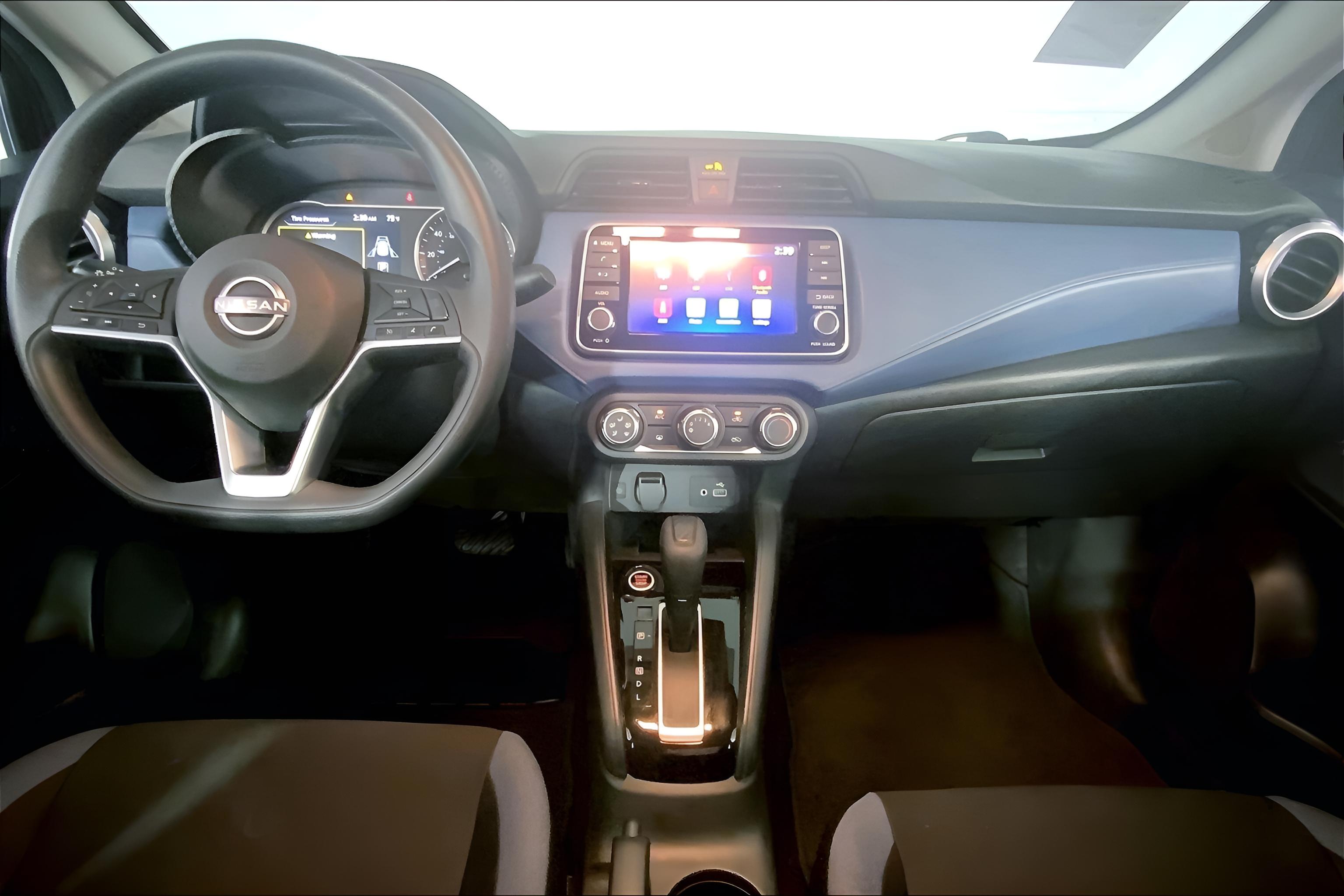 2025 Nissan Versa SV