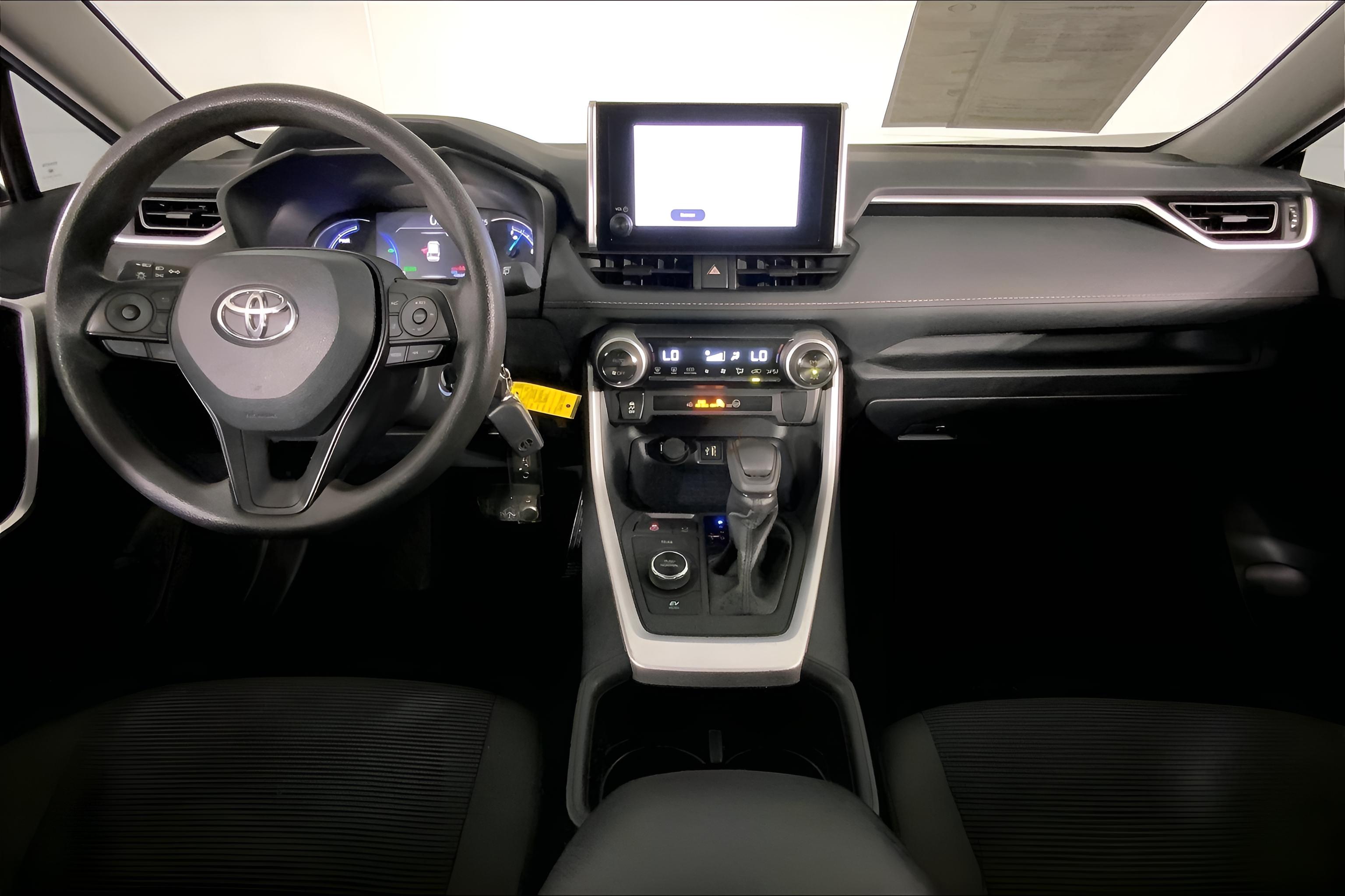 2025 Toyota Rav4 Hybrid LE