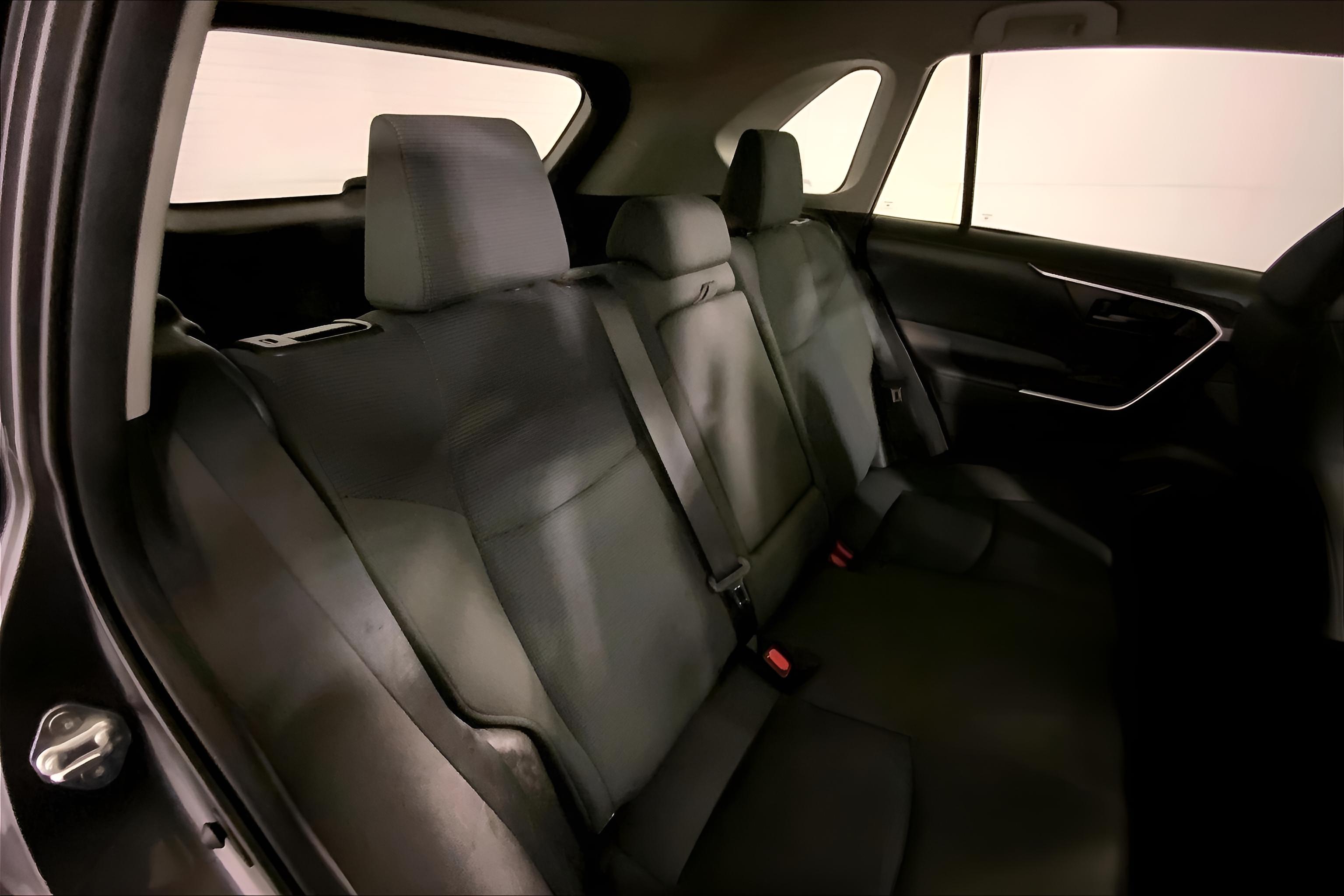 2025 Toyota Rav4 Hybrid LE