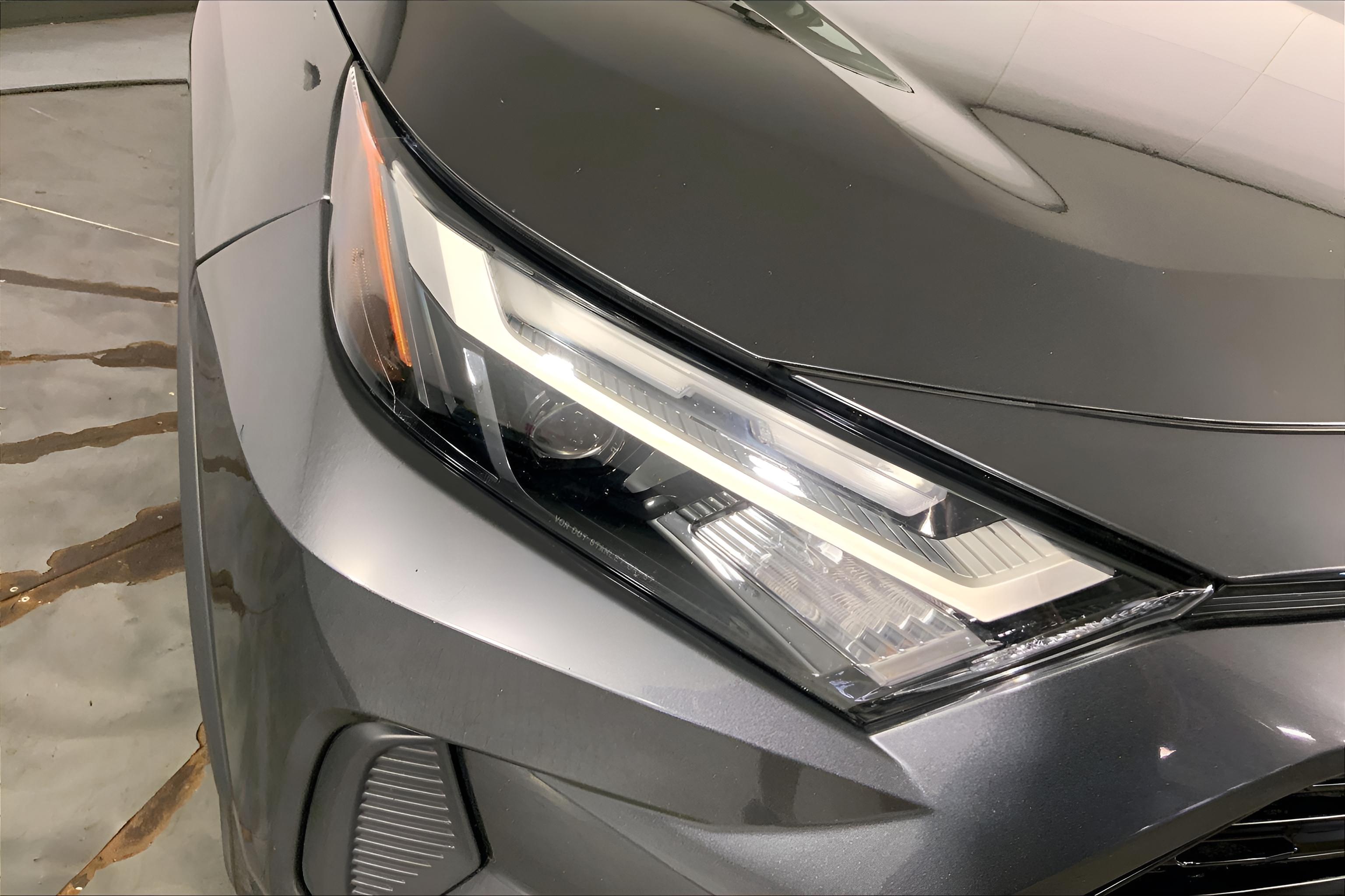 2025 Toyota Rav4 Hybrid LE