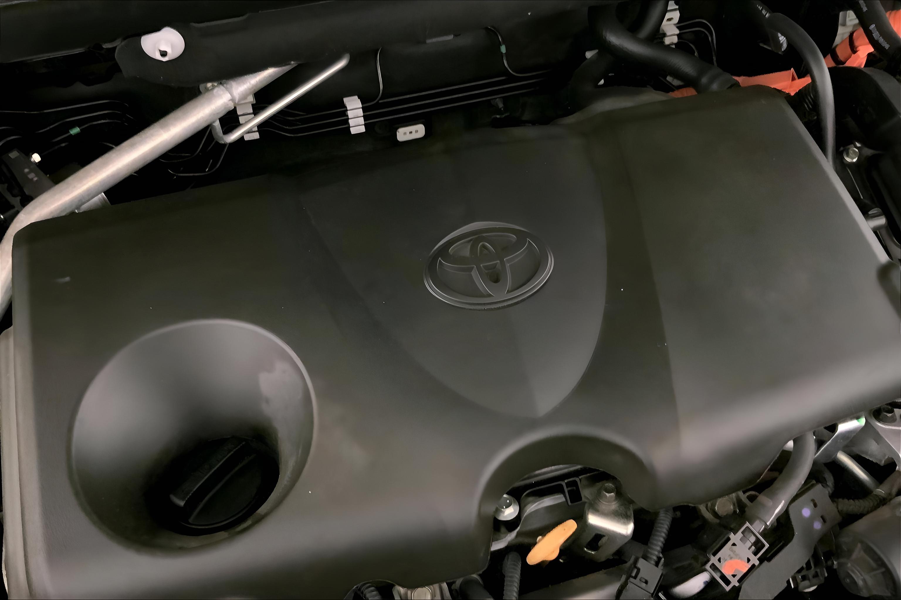 2025 Toyota Rav4 Hybrid LE