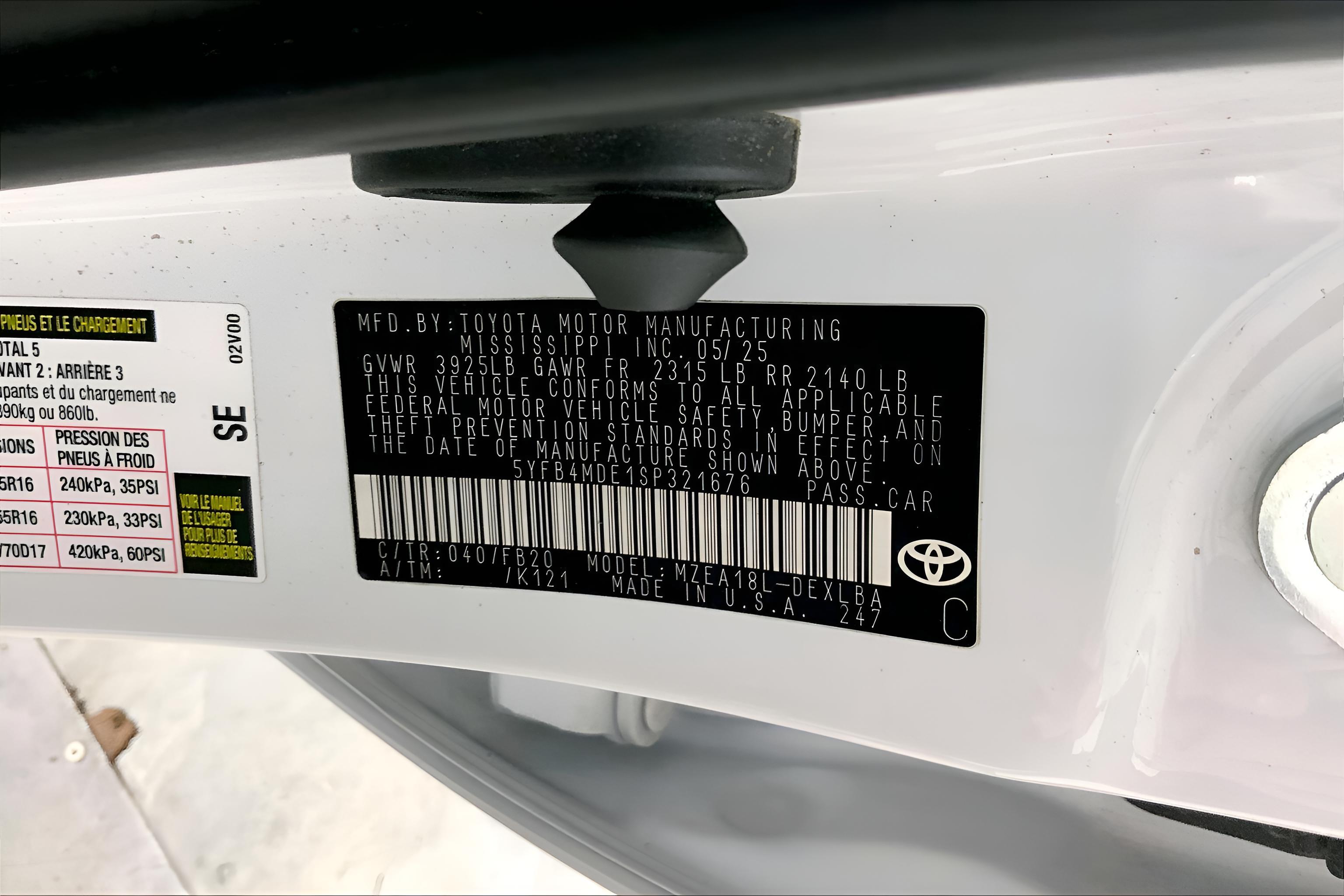 2025 Toyota Corolla LE