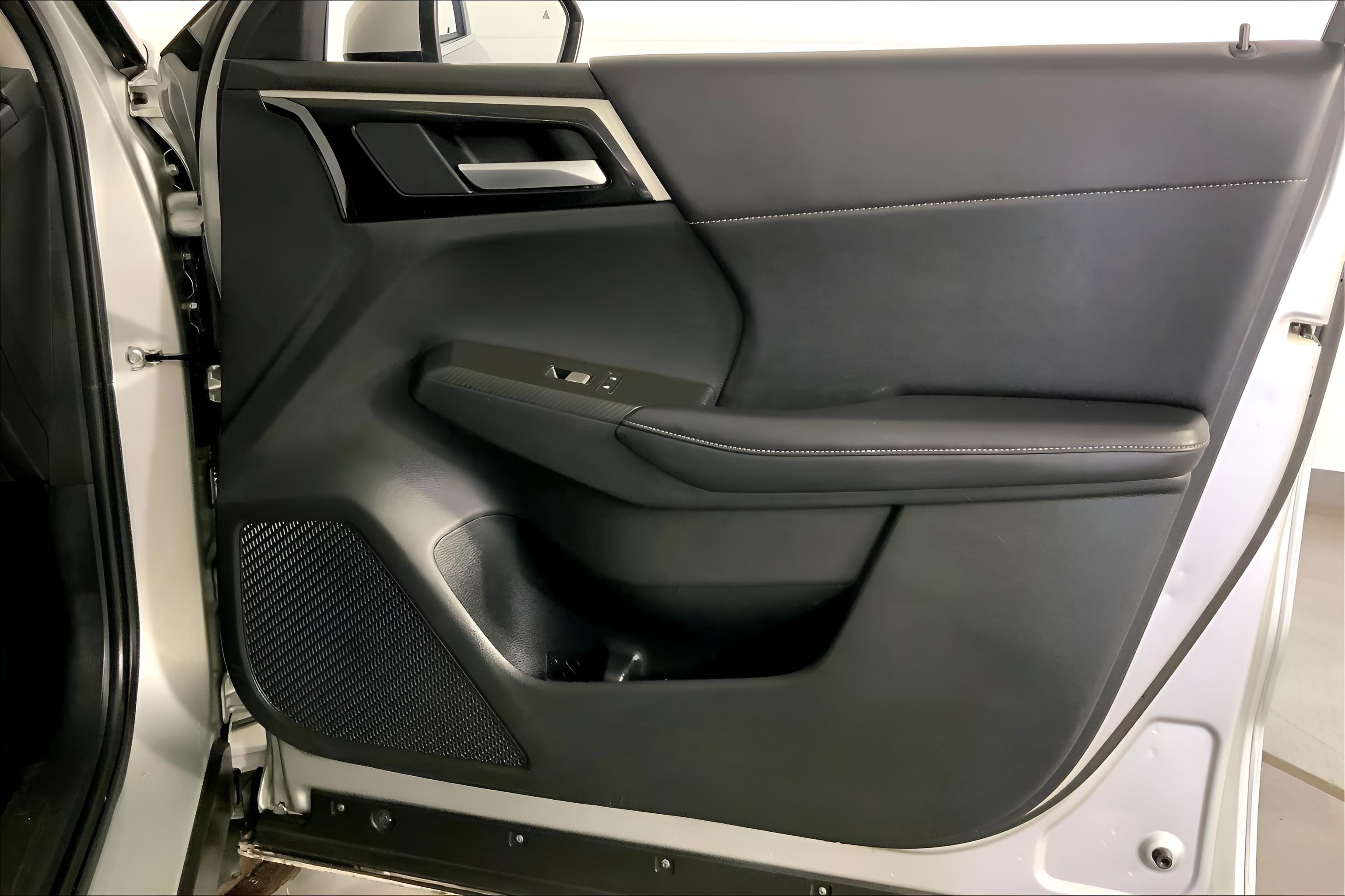 2024 Mitsubishi Outlander SE Black Edition