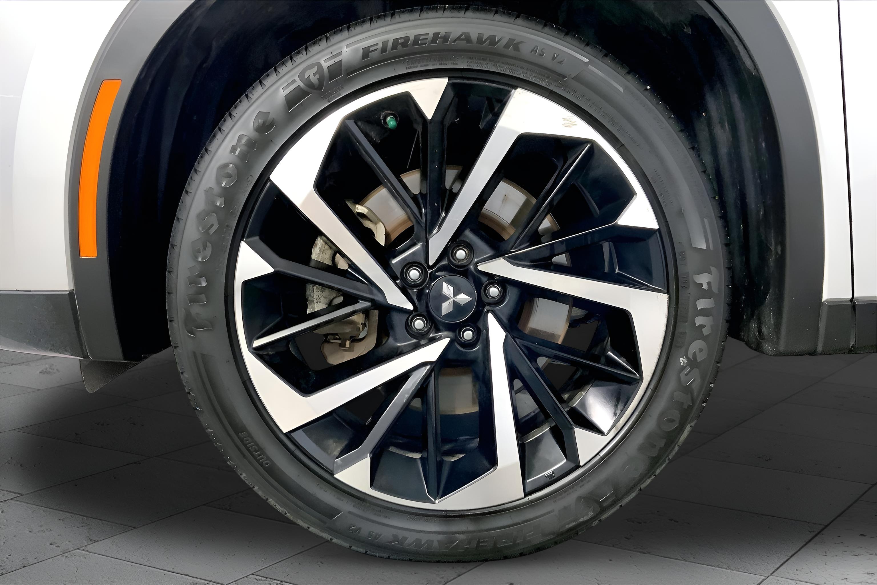 2024 Mitsubishi Outlander SE Black Edition