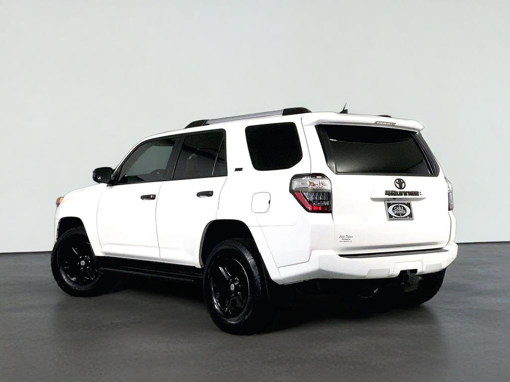 2022 Toyota 4Runner SR5