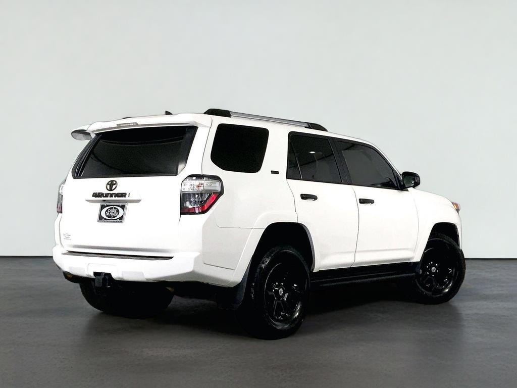 2022 Toyota 4Runner SR5