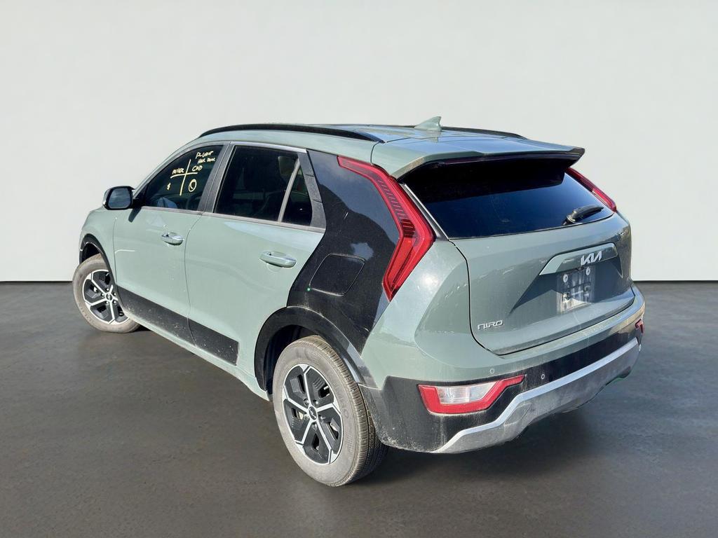 2024 Kia Niro SX
