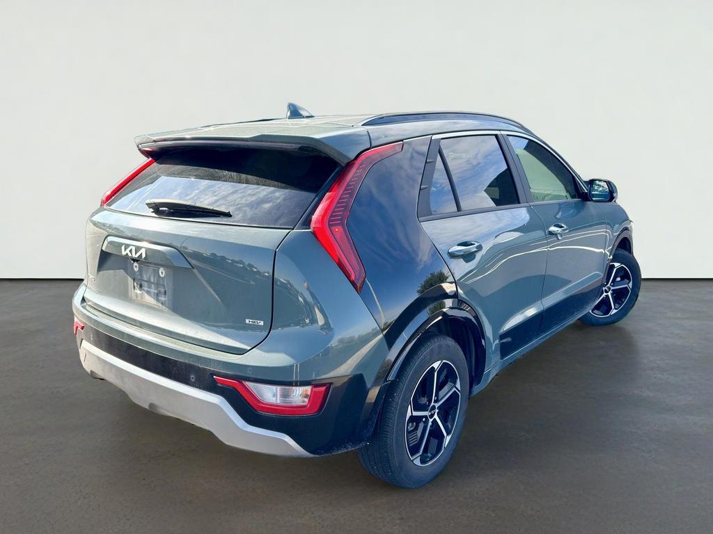 2024 Kia Niro SX