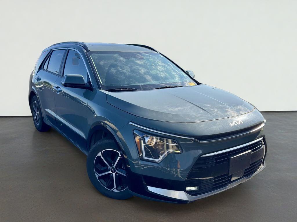 2024 Kia Niro SX