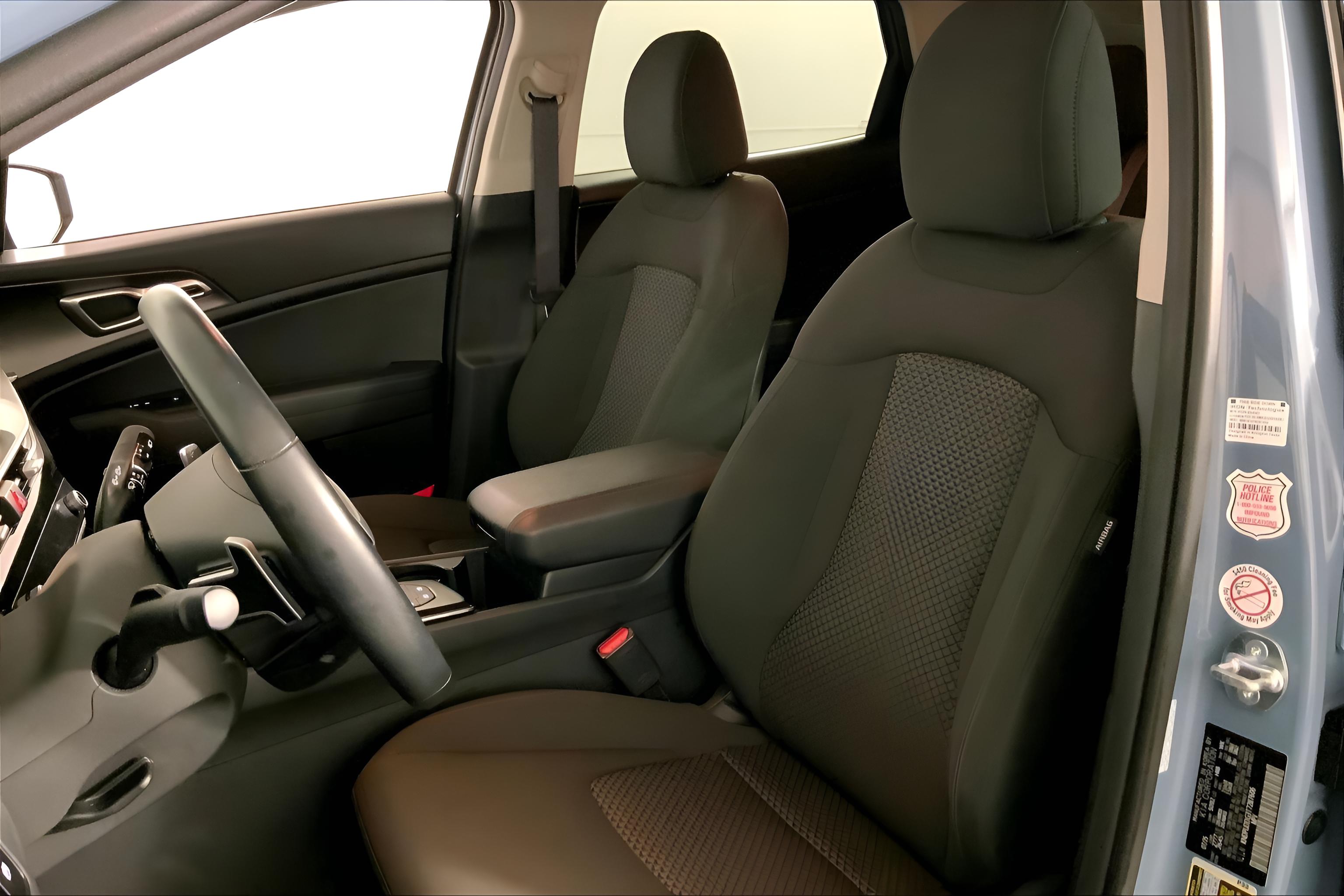 2026 Kia Sportage Hybrid S