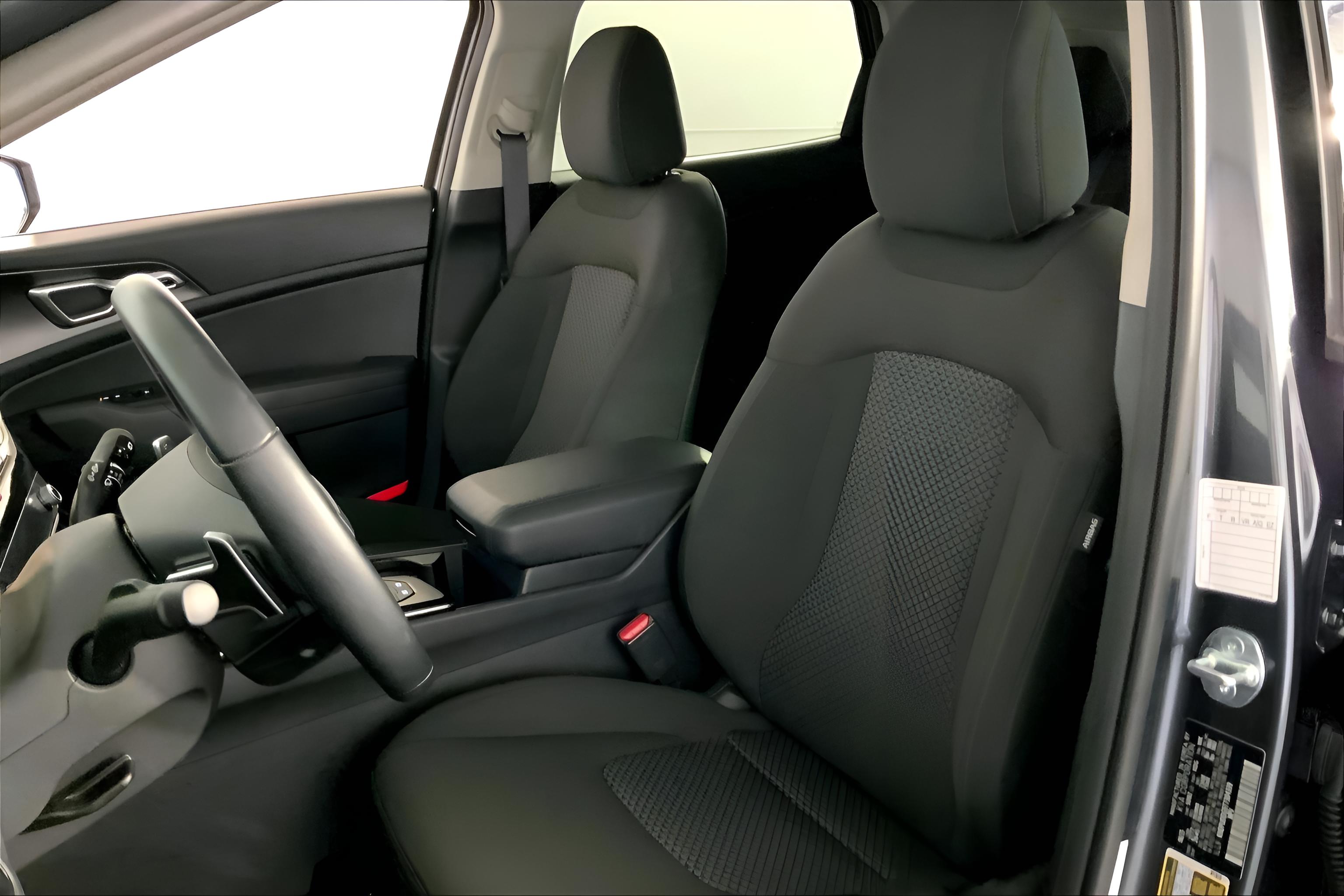 2026 Kia Sportage Hybrid S