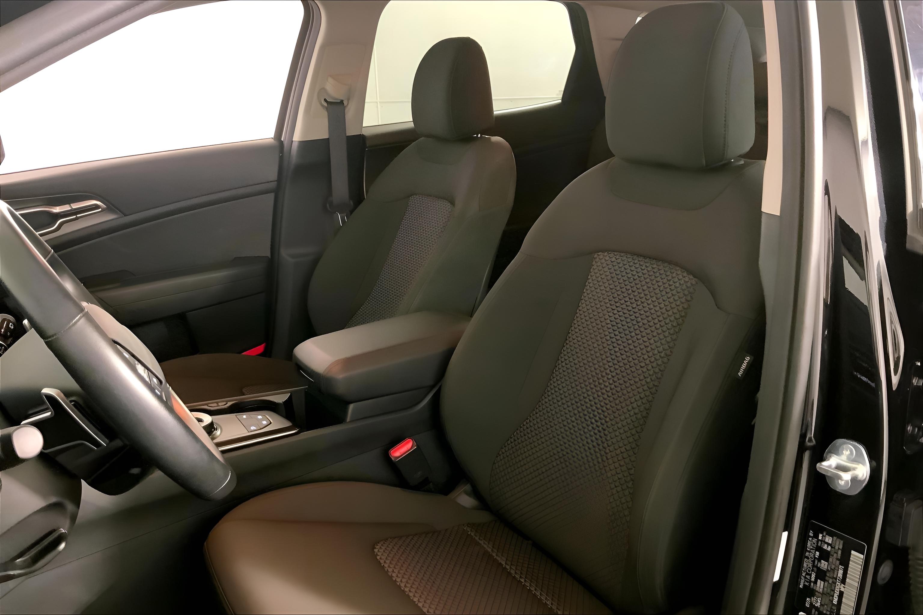 2026 Kia Sportage Hybrid S