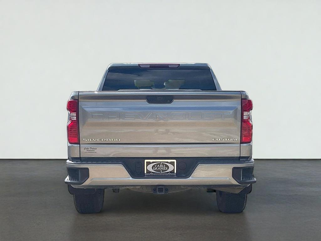 2025 Chevrolet Silverado 1500 Custom