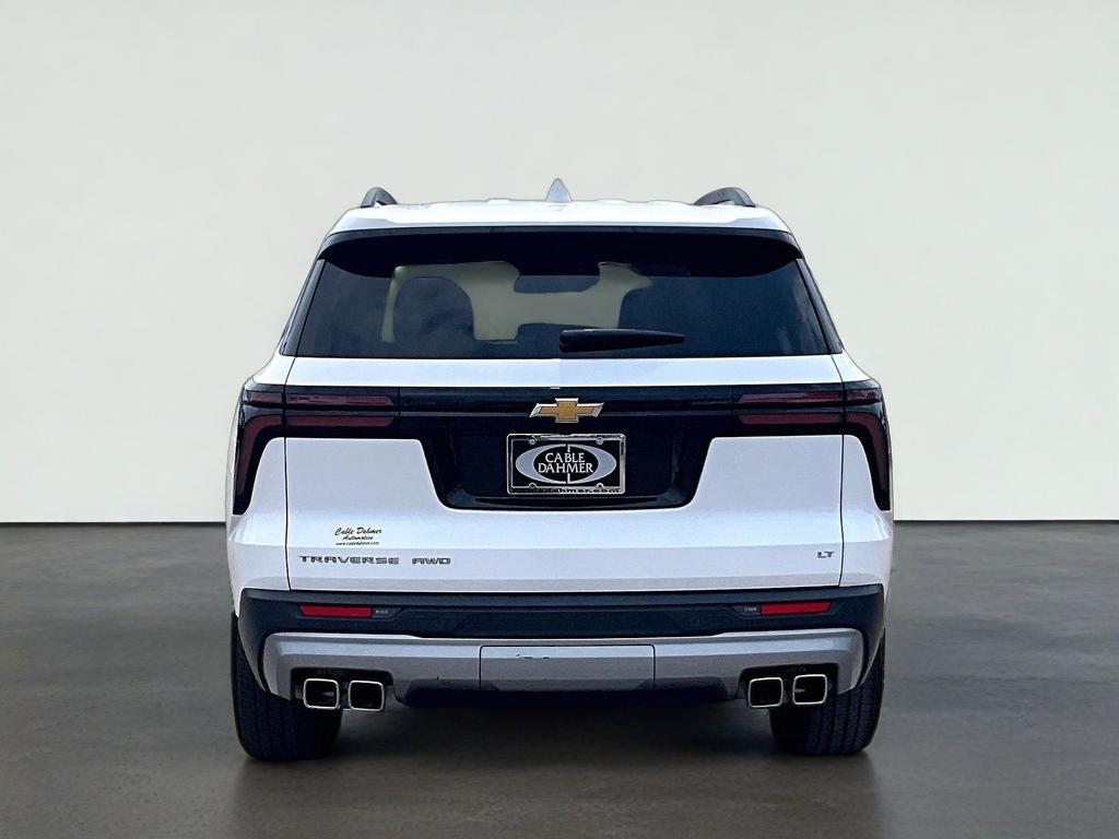 2024 Chevrolet Traverse LT