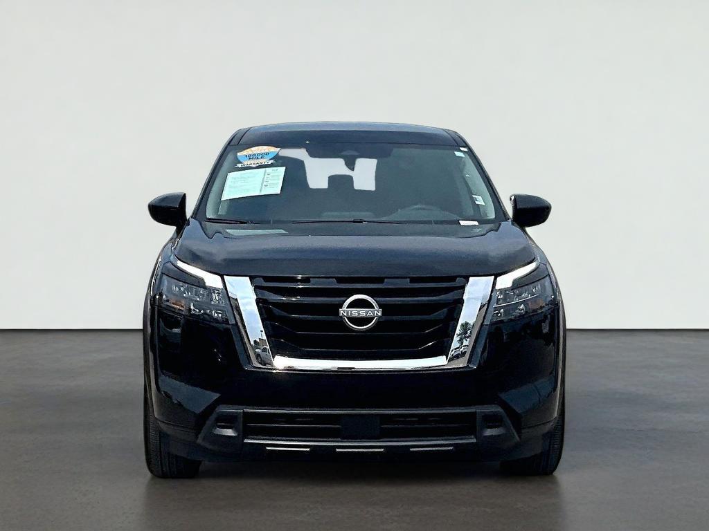 2025 Nissan Pathfinder S