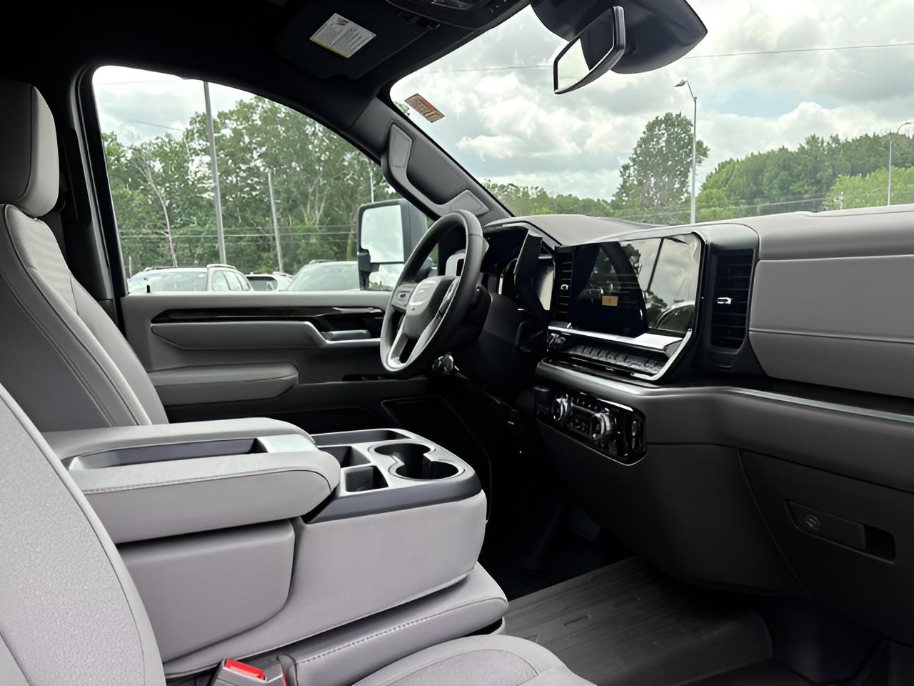 2026 GMC Sierra 2500 HD SLE