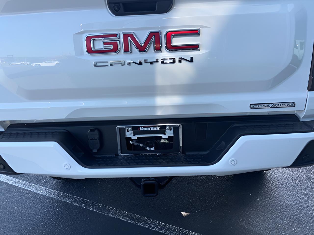 2026 GMC Canyon Elevation