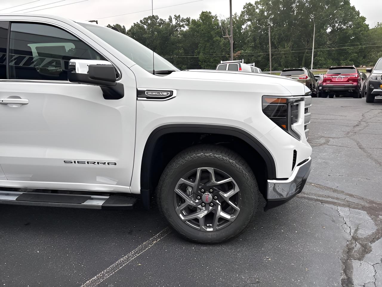 2026 GMC Sierra 1500 SLE