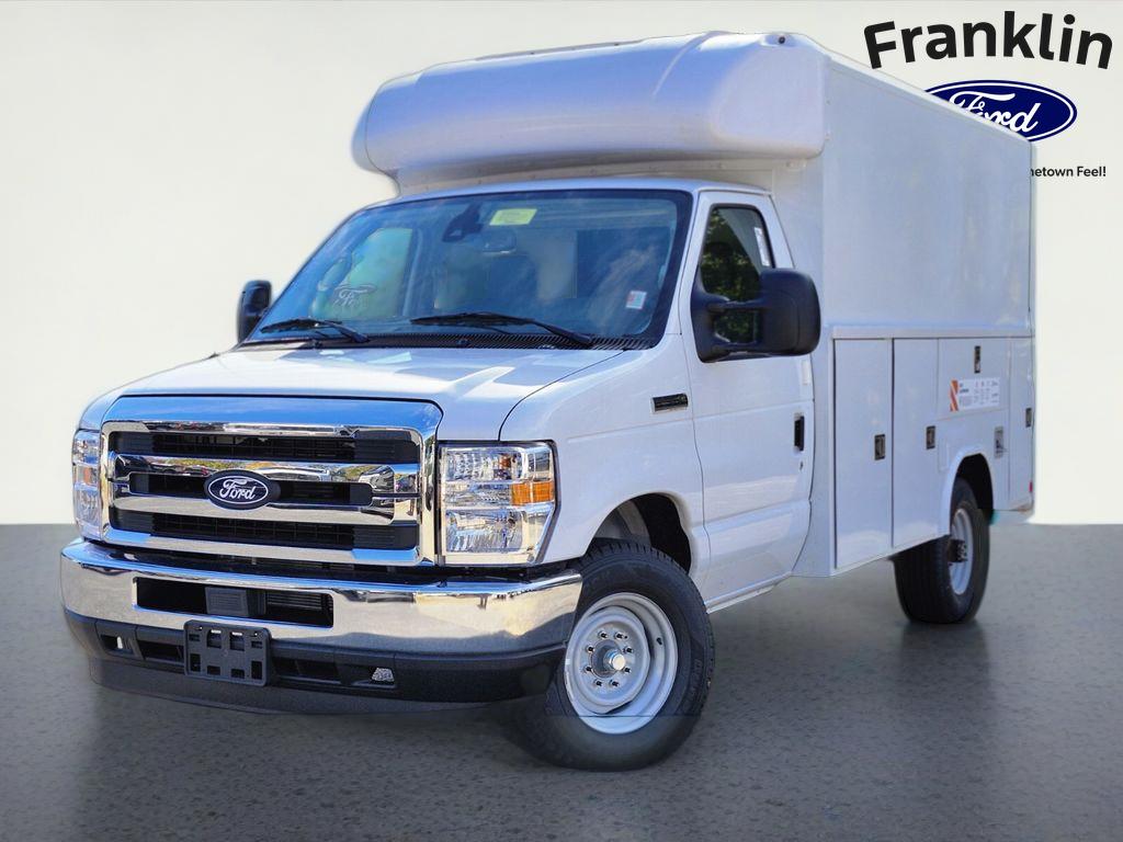 2026 Ford E-350SD w/ 11' Reading Classic Service Van Body Cutaway