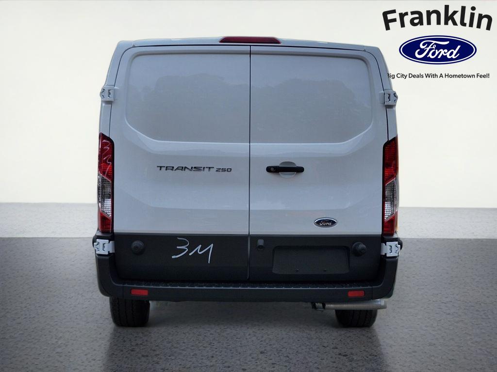 2025 Ford Transit-250 Low Roof LWB