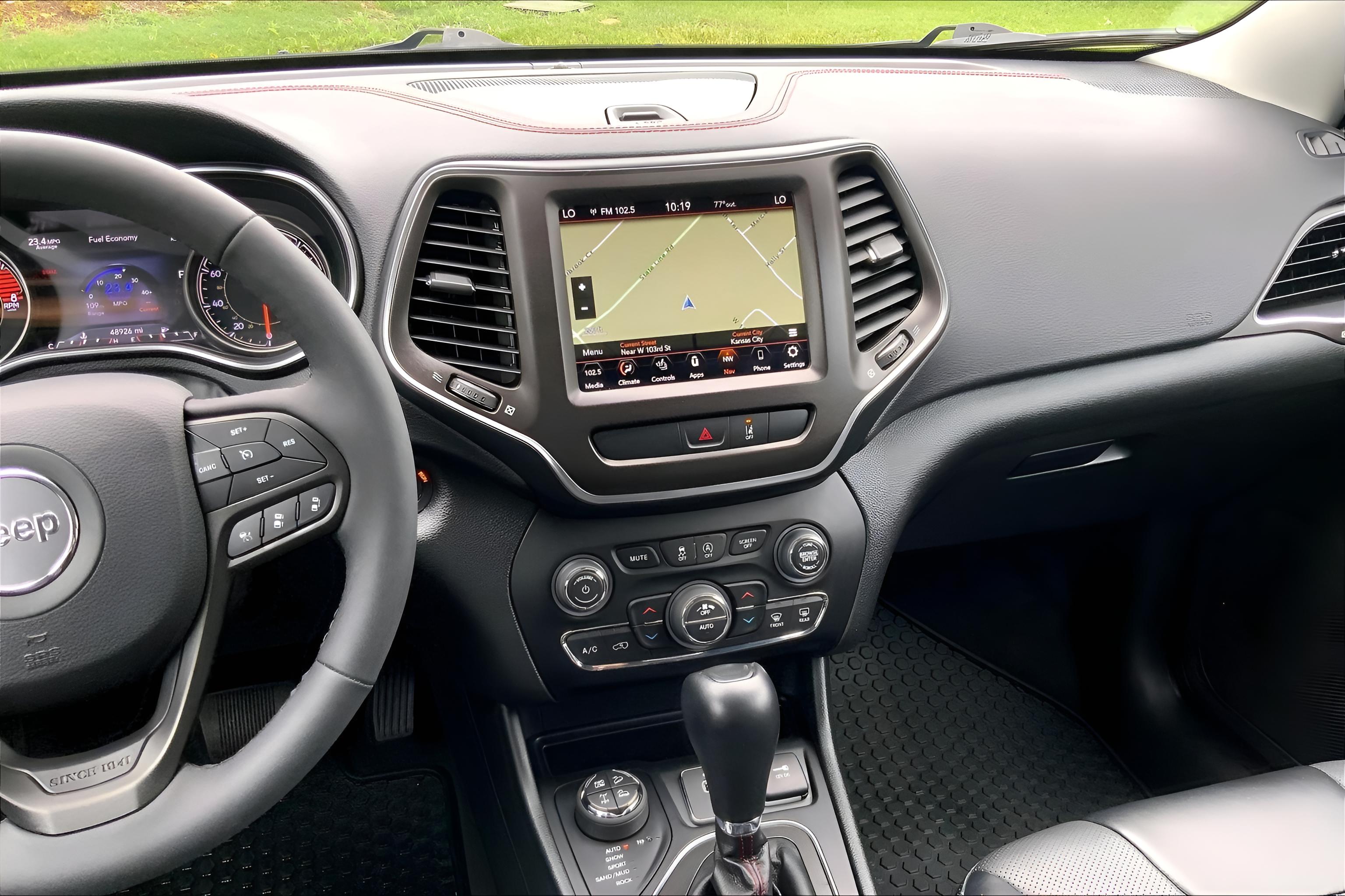 2022 Jeep Cherokee Trailhawk